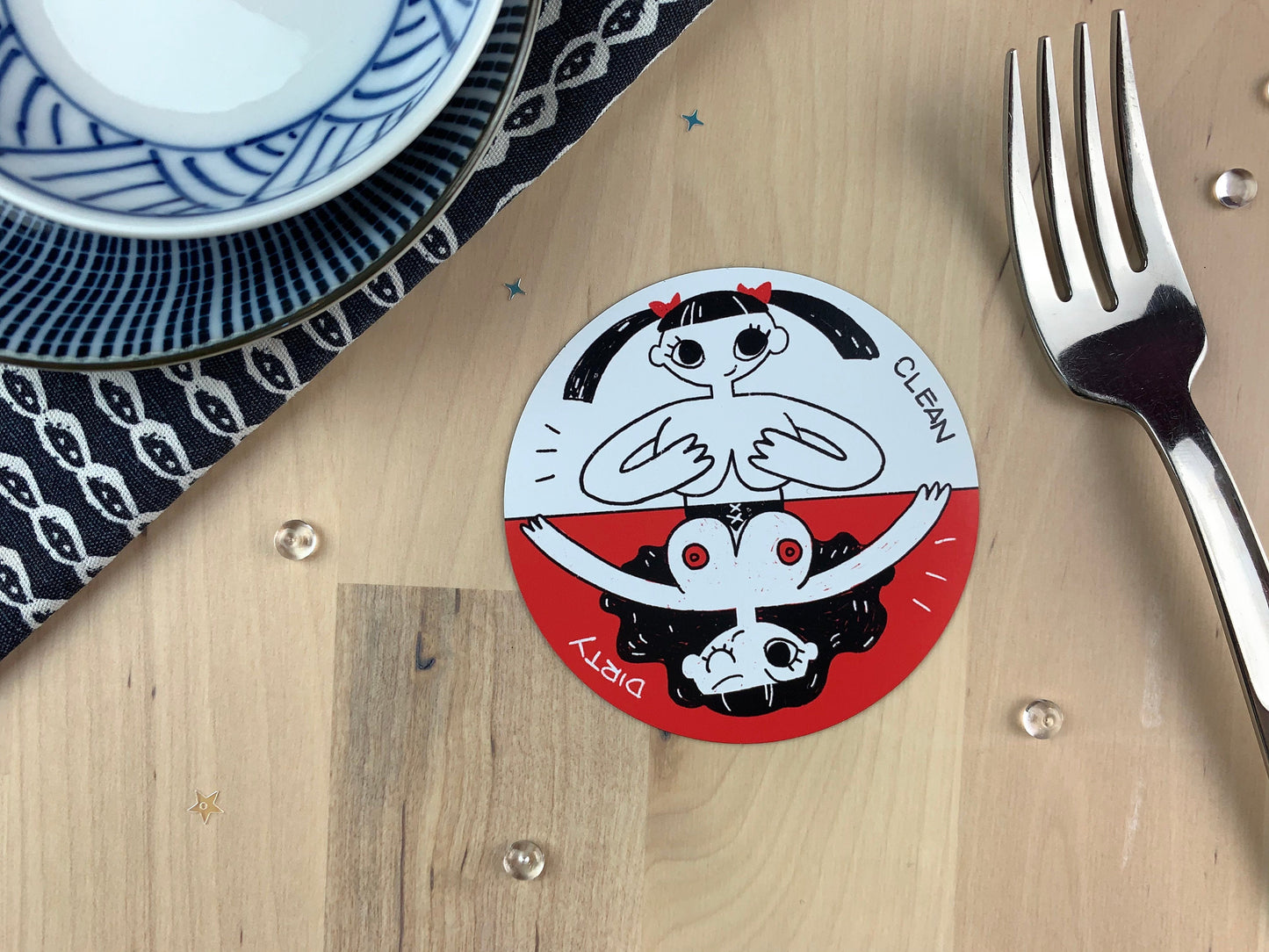 Magnet with fork for scale.