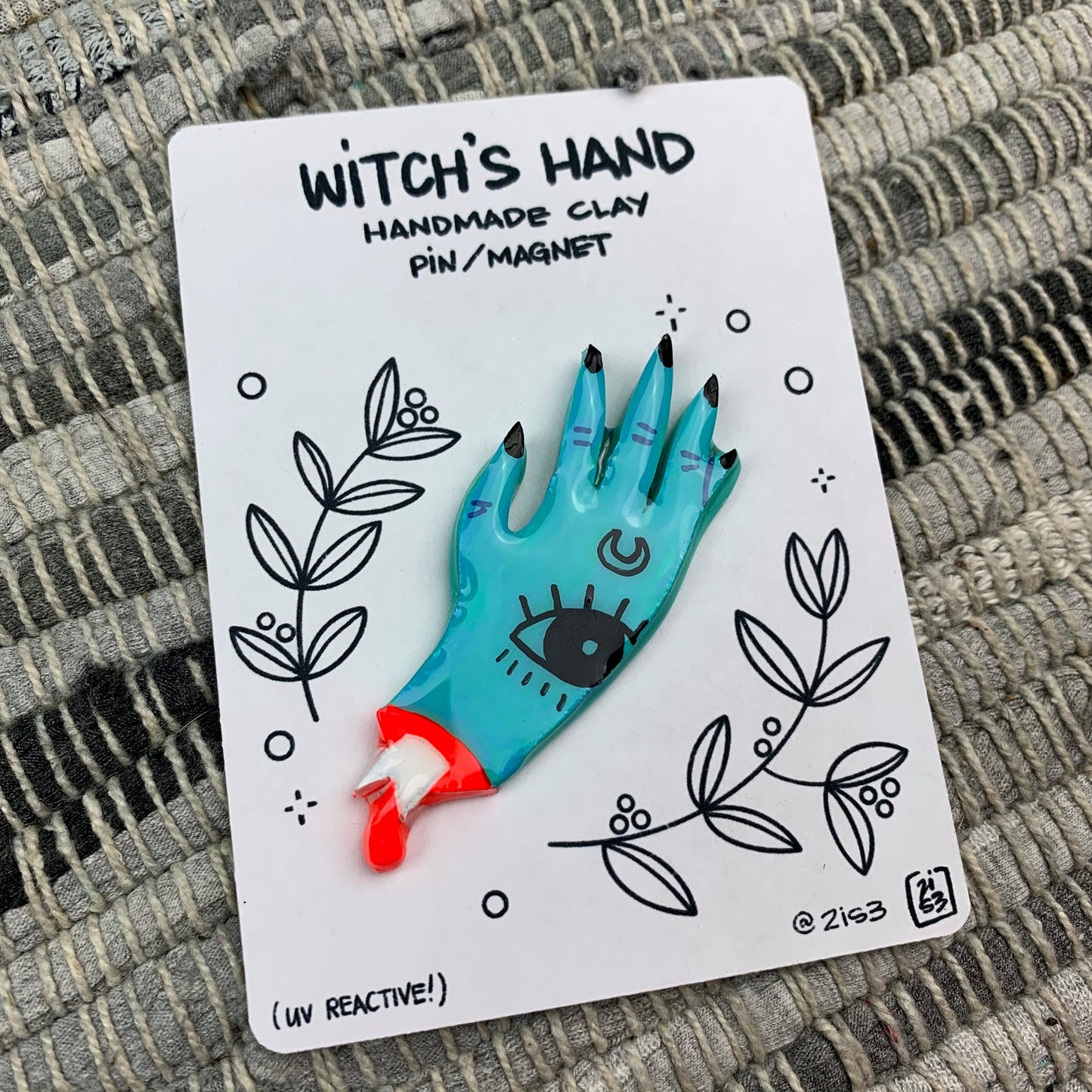 "Witch's Hand" Handmade Polymer Clay Pin/Magnet